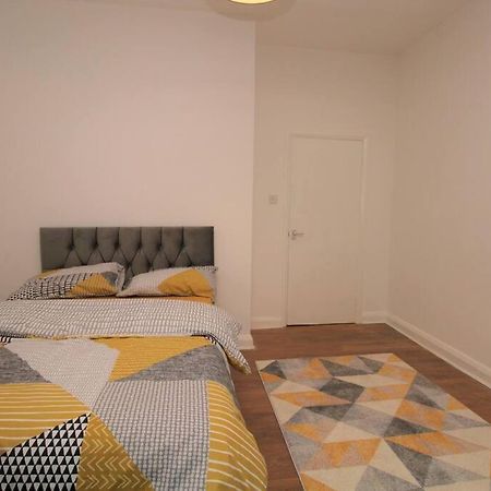 Ideal 2 Bed Flat Close To City Daire Londra Dış mekan fotoğraf