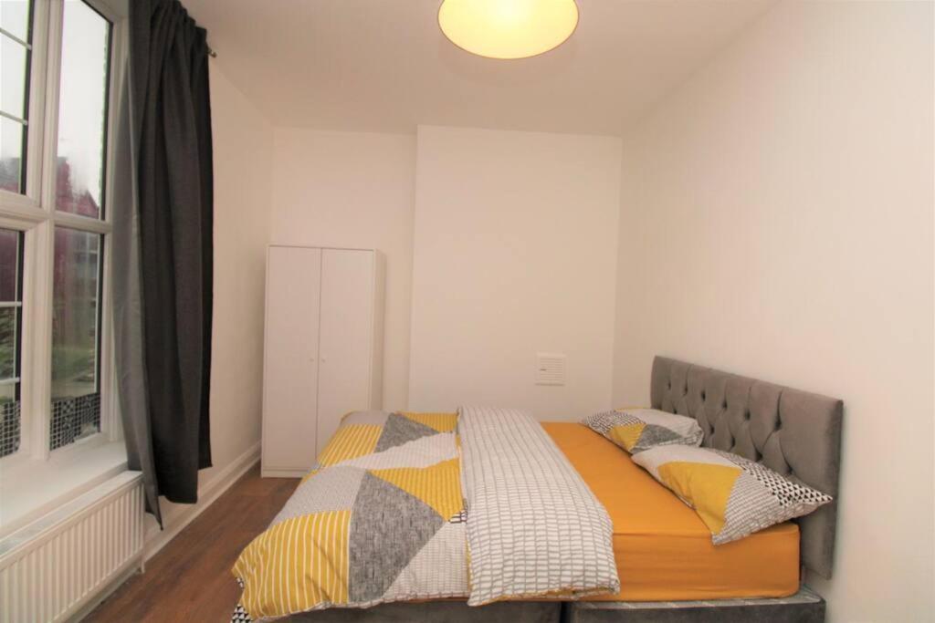 Ideal 2 Bed Flat Close To City Daire Londra Dış mekan fotoğraf